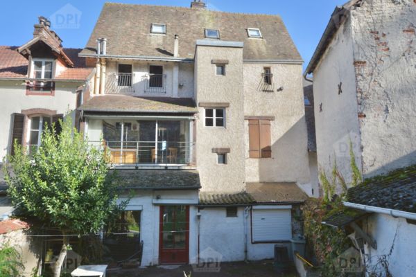 DPI IMMOBILIER - Immeuble dans centre ville Ivry La Bataille